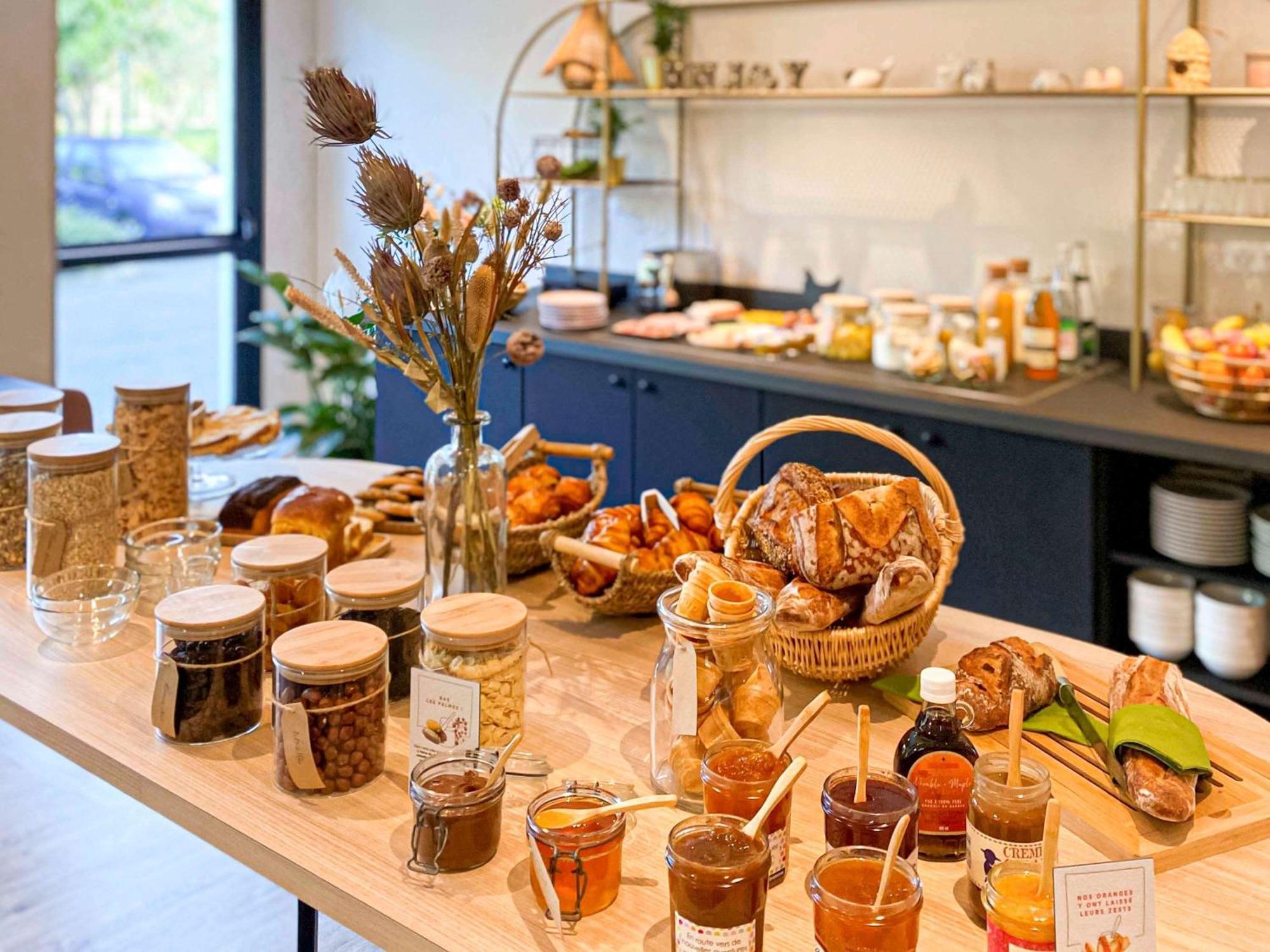 Ibis Styles Rennes Cesson Hotel Luaran gambar